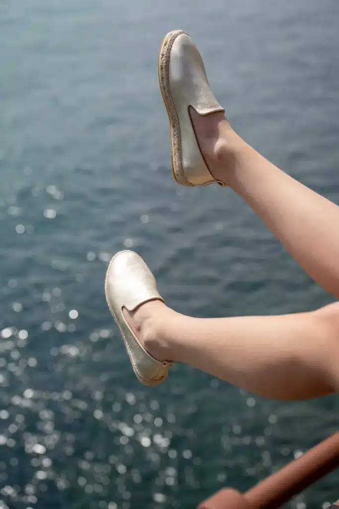 Espadrilles Bayona, shooting en extérieur